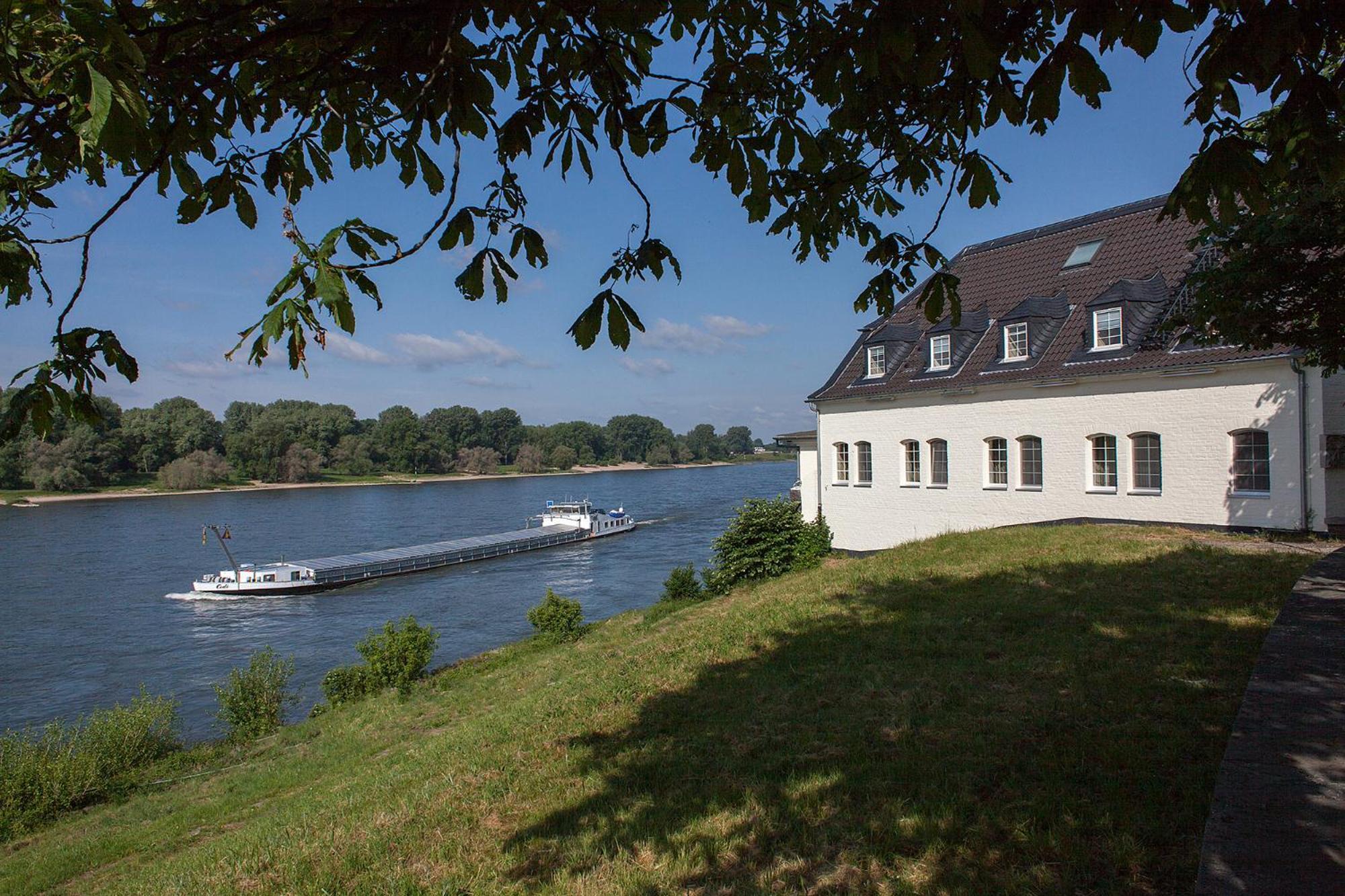 Schnellenburg Hotel Dusseldorf Ngoại thất bức ảnh