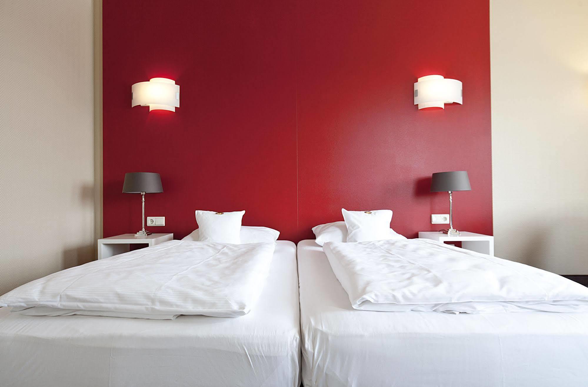 Schnellenburg Hotel Dusseldorf Ngoại thất bức ảnh