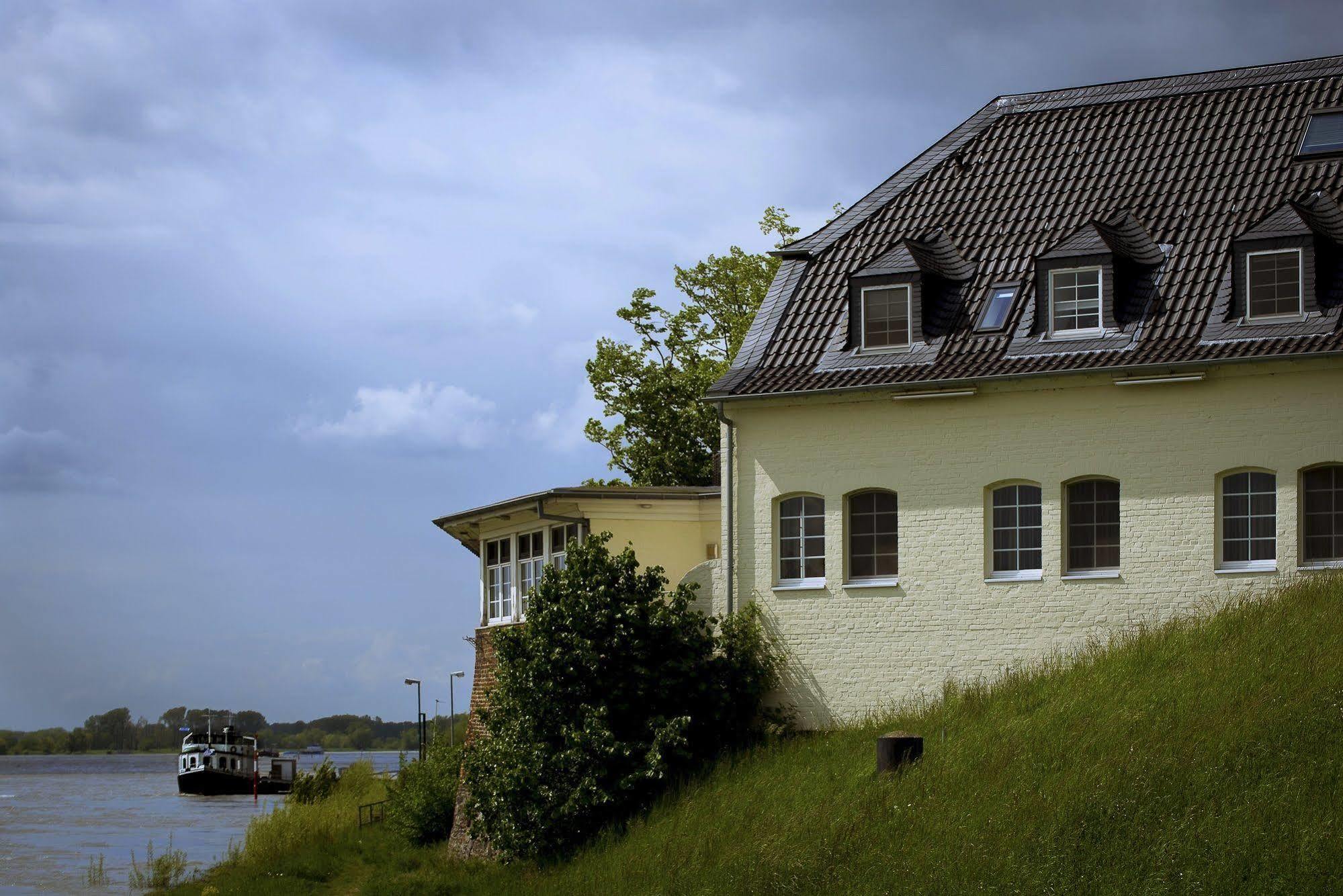 Schnellenburg Hotel Dusseldorf Ngoại thất bức ảnh